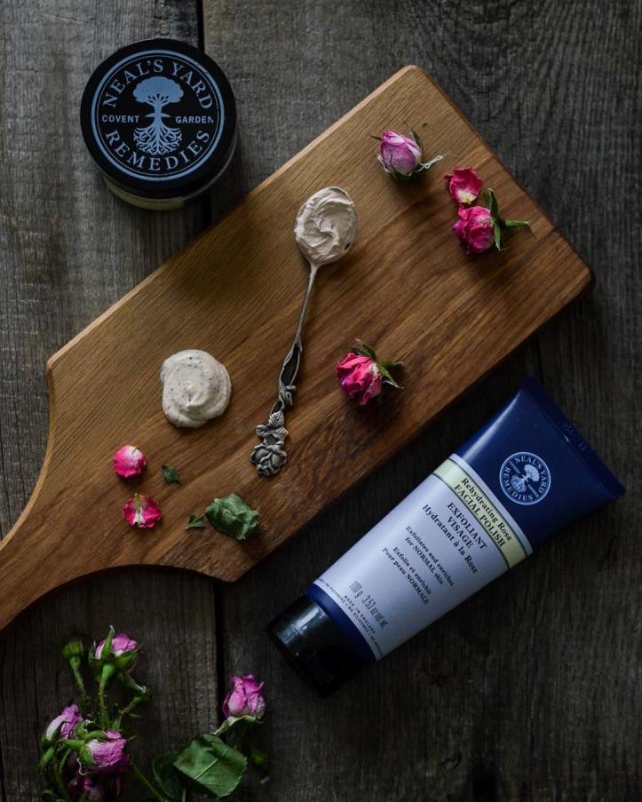 27574459_854286128106493_6967664928211599360_n